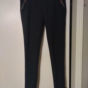 Shosho pants size Large. Runs small.